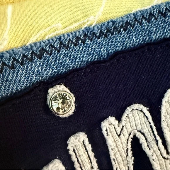 Michigan Wolverines Crop Hoodie - Picture 7 of 7